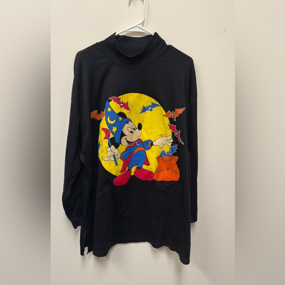 Vintage Disney halloween crewneck